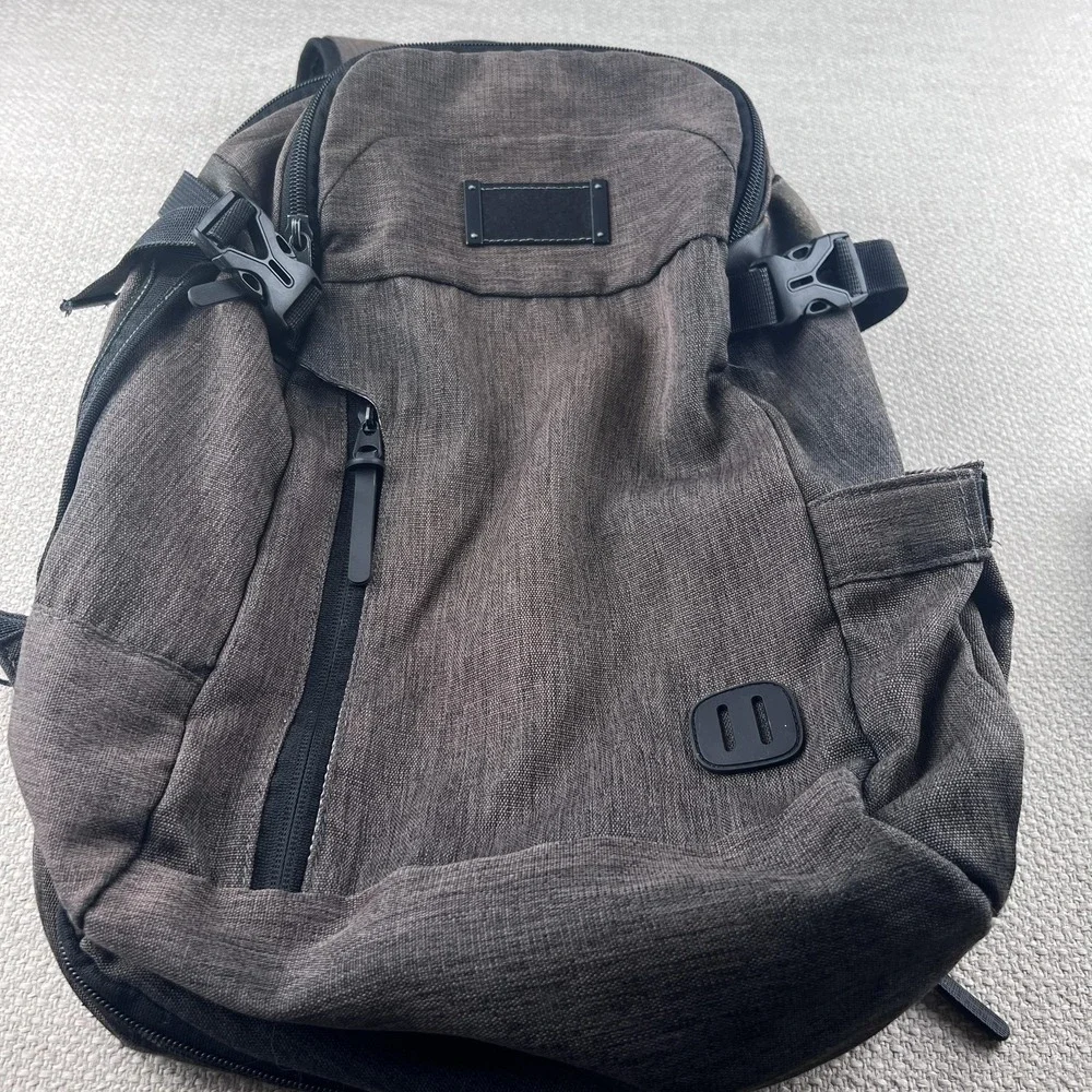 SWISSGEAR Brown Laptop Backpack Airflow Travel Bag Unisex Soft Case Daypack